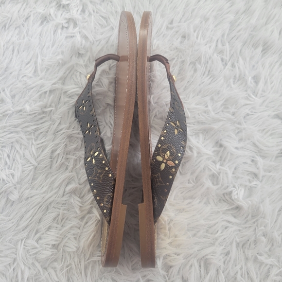 LV Sandals - Picture 10 of 14